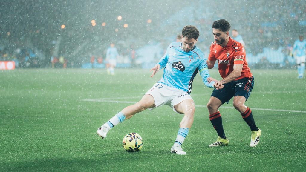 Javi Rueda durante el encuentro contra el Osasuna en Balaídos, a 6 de febrero de 2026
