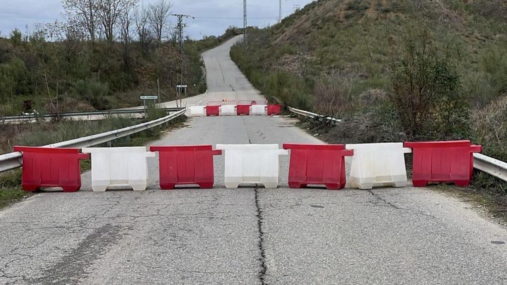 Cerrado al tráfico el camino de Albarreal.