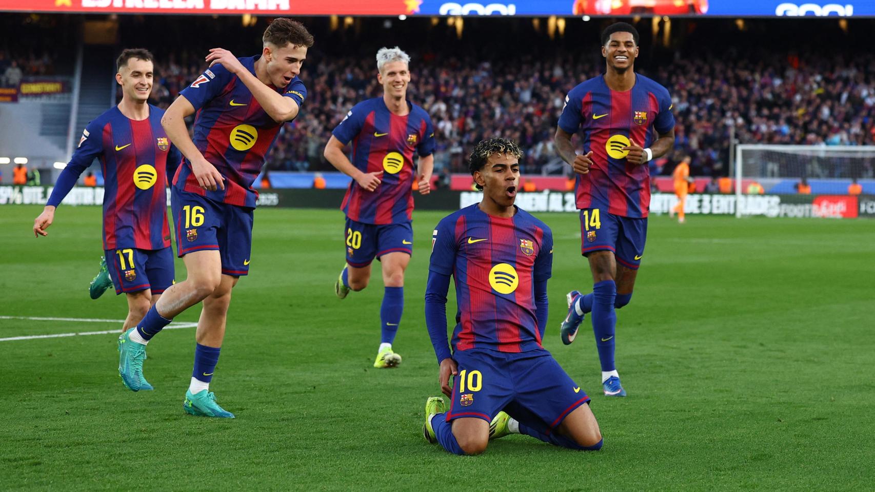 Lamine Yamal celebra el gol marcado ante el Mallorca en el Camp Nou.