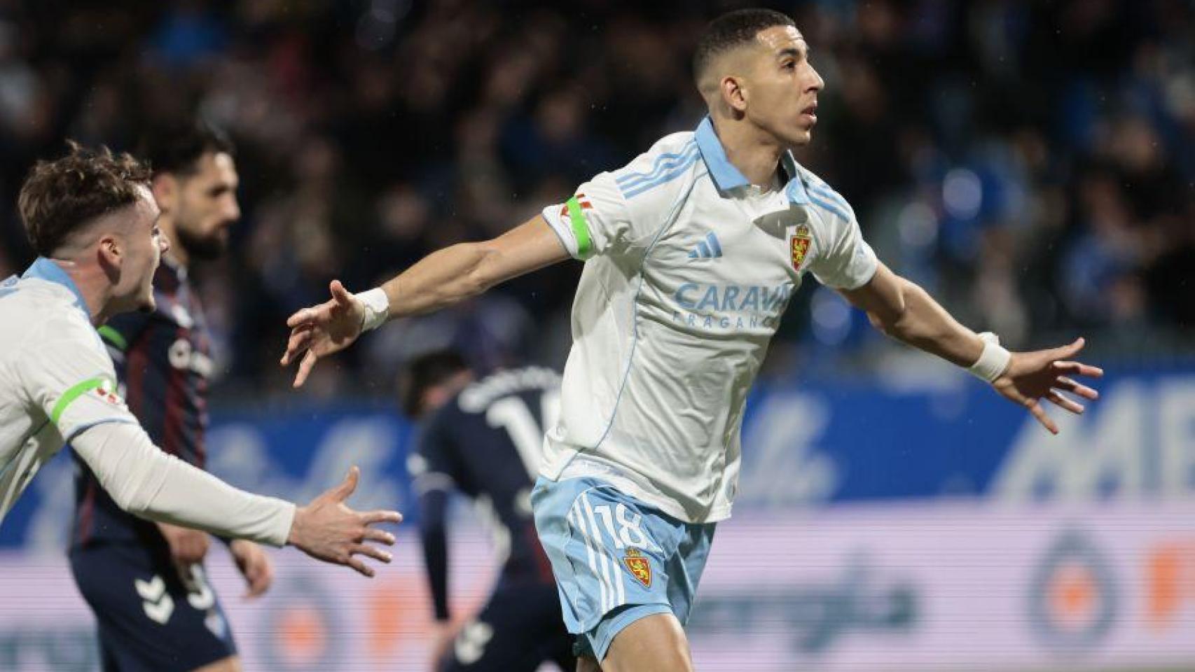 El Yamiq celebra el 1-0 en el Real Zaragoza - Eibar.
