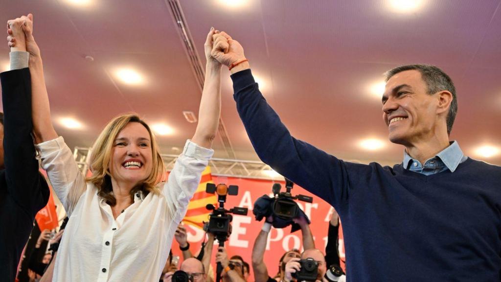 Pedro Sánchez y Pilar Alegría.