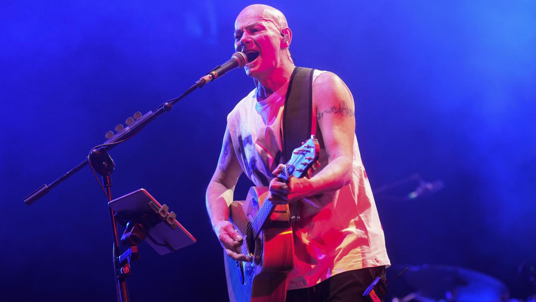 Un momento del concierto de Celtas Cortos en su gira aniversario 40 años contando cuentos, este sábado en el Movistar Arena de Madrid. Foto: EFE/ Borja Sánchez-Trillo