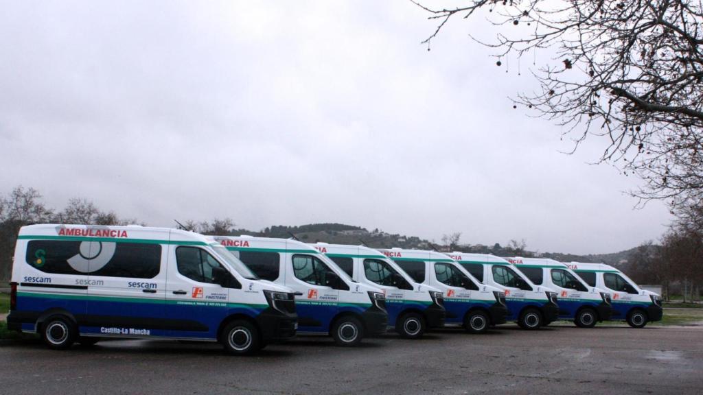 Las nuevas ambulancias que ha incorporado Finisterre a su flota en Toledo.