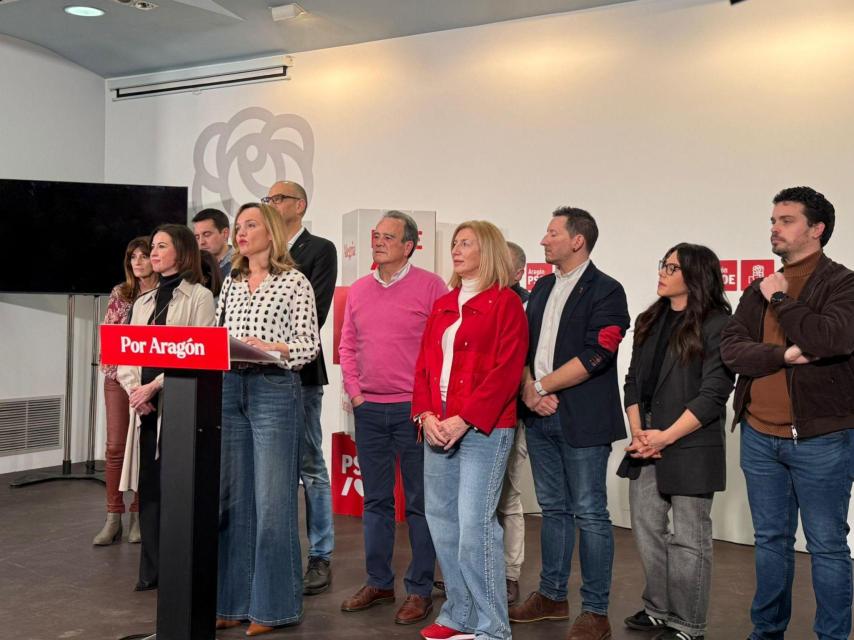 Pilar Alegría durante su intervención tras los resultados de las elecciones de Aragón.