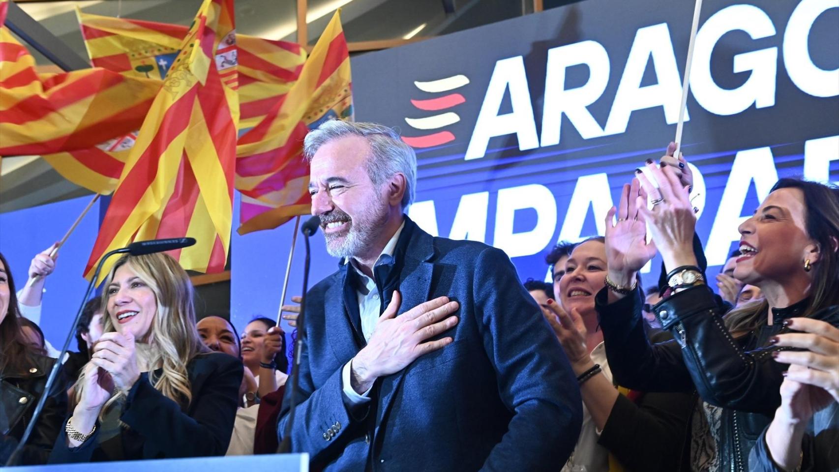 Azcón inicia las negociaciones con Vox:  Los primeros WhatsApp ya están enviados y respondidos 