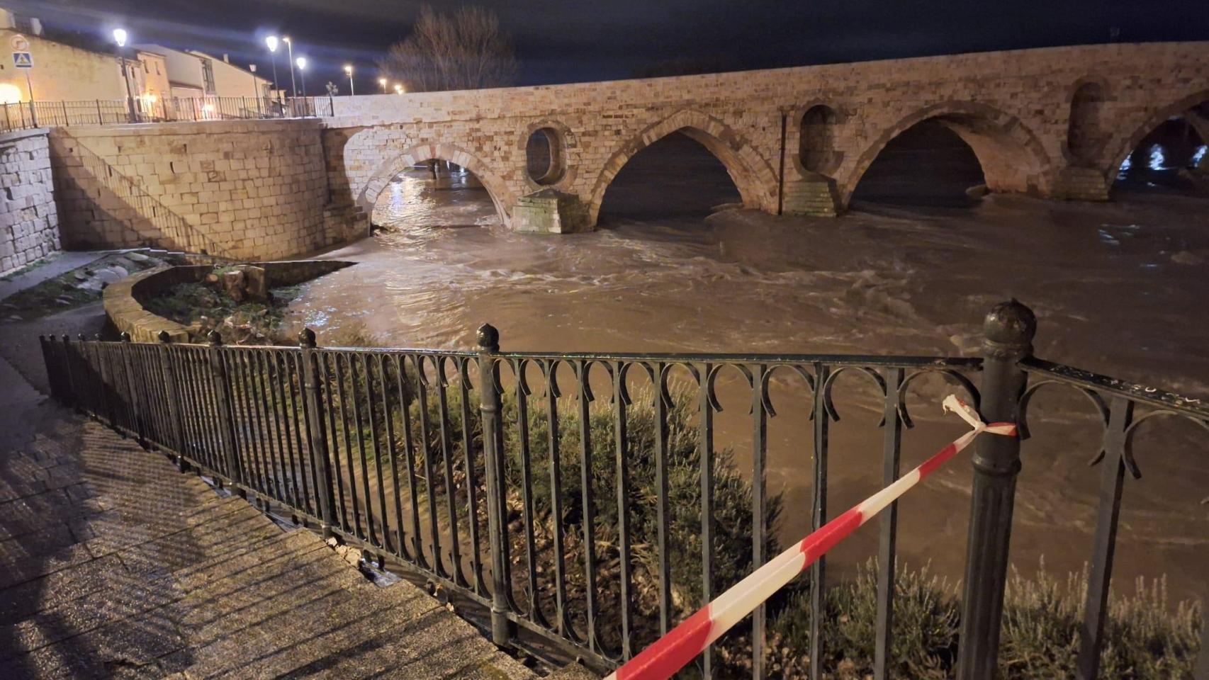 Imagen del Duero a su paso por Zamora.