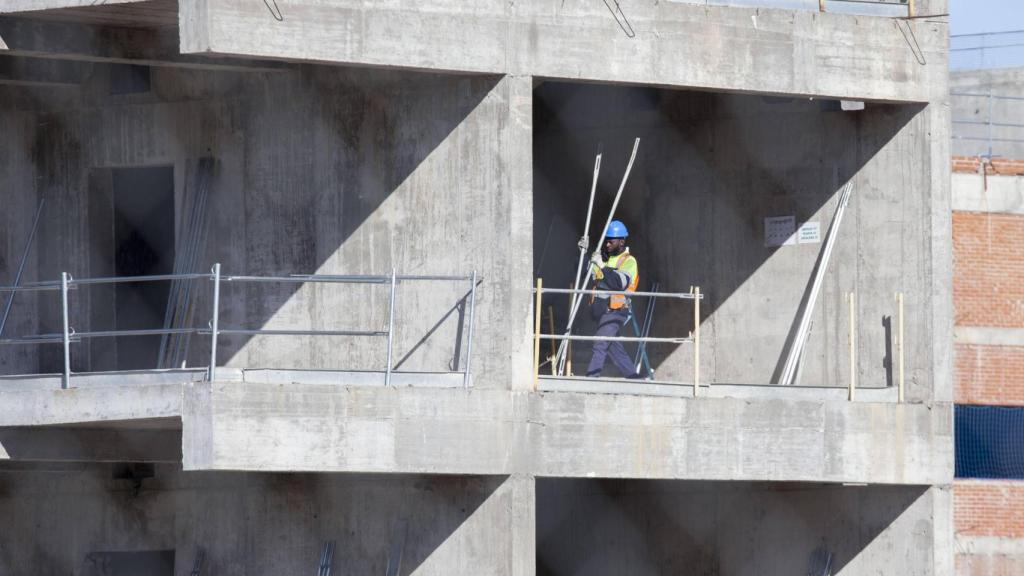 Imagen de una vivienda en construcción.