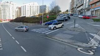 Una mujer herida en A Coruña tras ser atropellada en la avenida de Monelos.