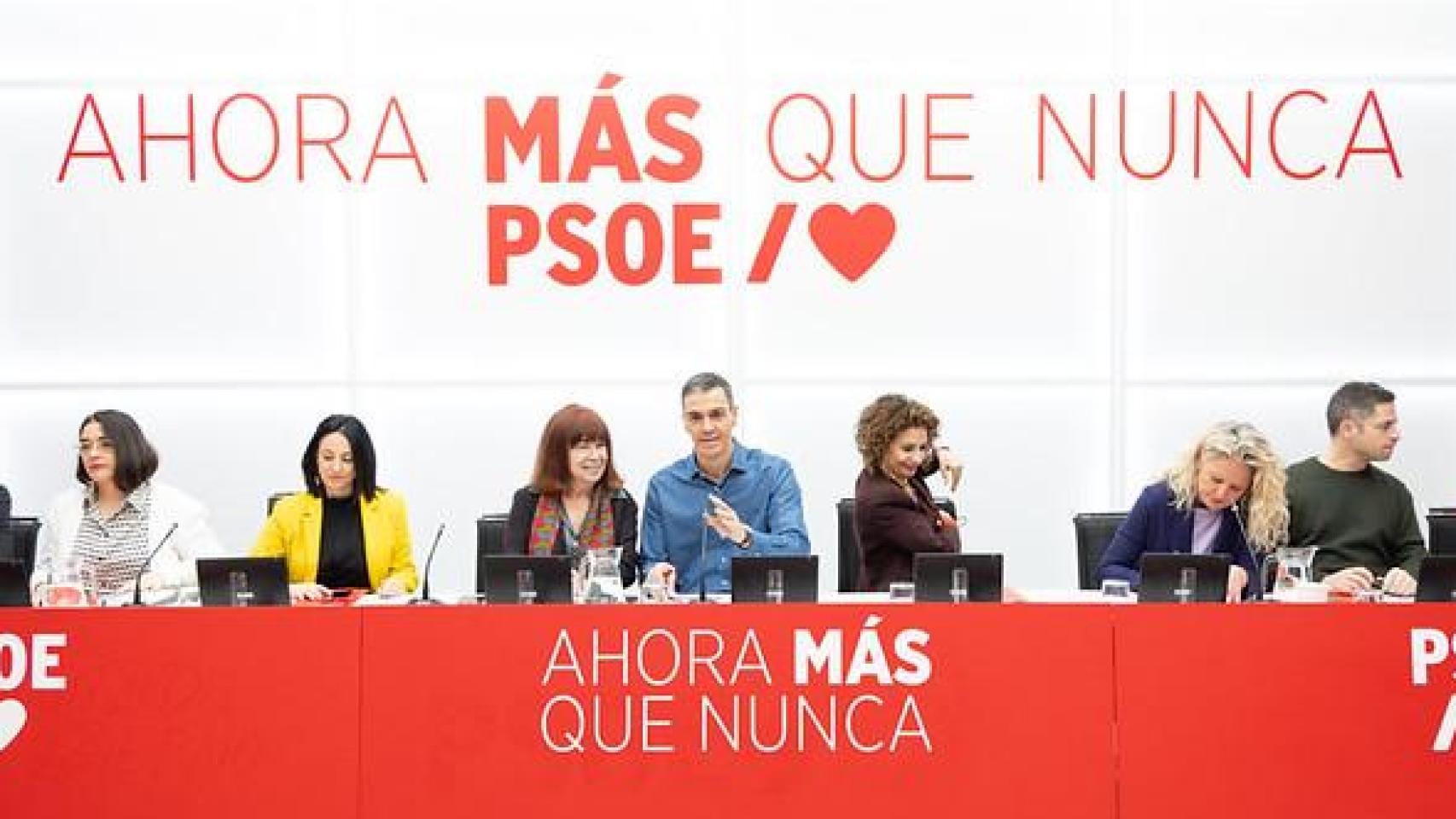 Pedro Sánchez y María Jesús Montero, ante la Ejecutiva del PSOE.
