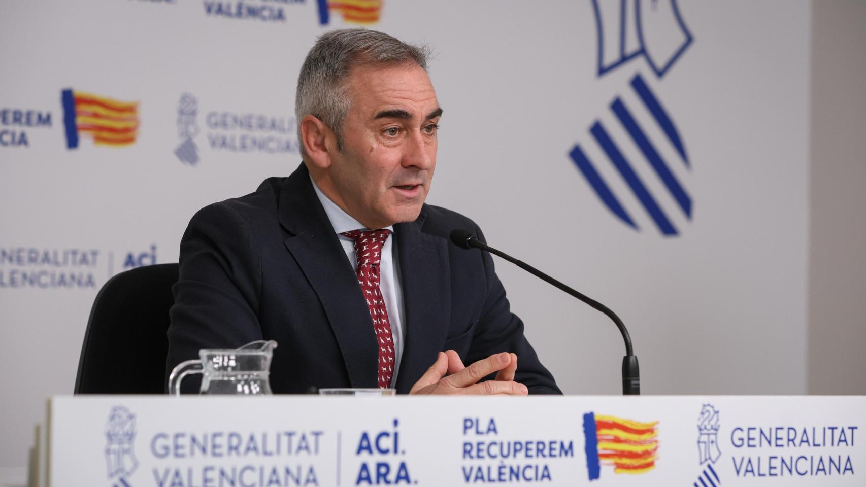 El conseller de Agricultura, Agua, Ganadería y Pesca, Miguel Barrachina.