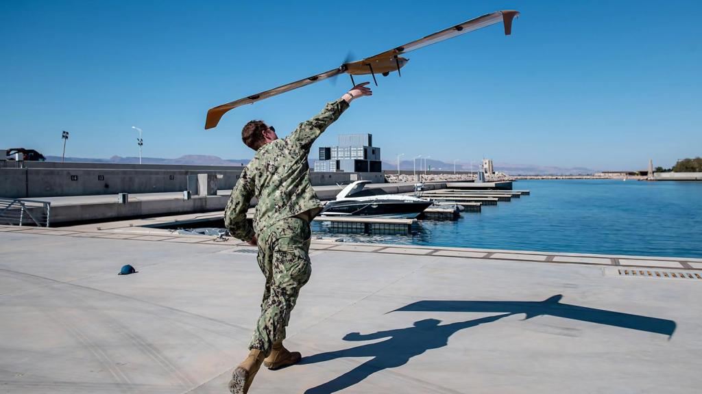 Lanzamiento del dron M5D-AirFox