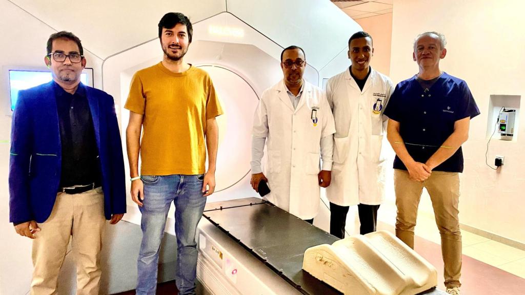 Radiofísicos en el CNO.