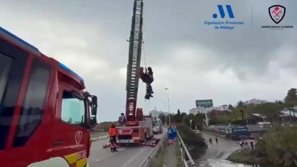 El rescate de la mujer.