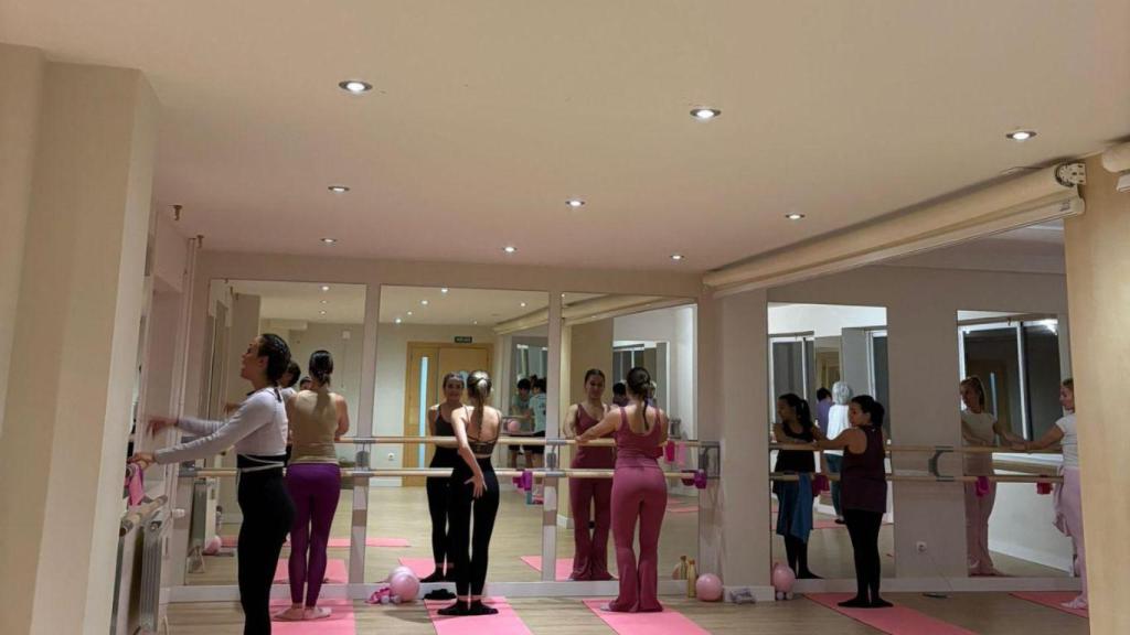 Una clase en Madame Barre.