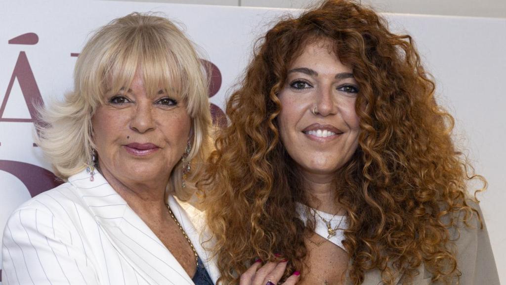 Bárbara Rey y Sofía Cristo en la presentación del libro de la 'vedette' el pasado junio.