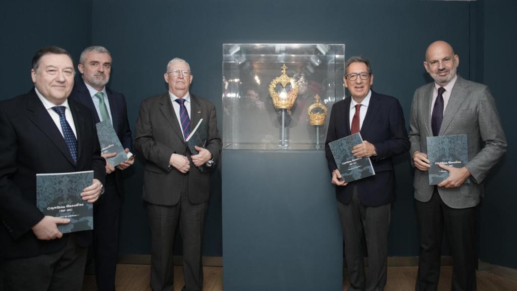 Presentación de la exposición 'Cayetano González (1896-1975). Maestro de orfebres', en la Fundación Cajasol.