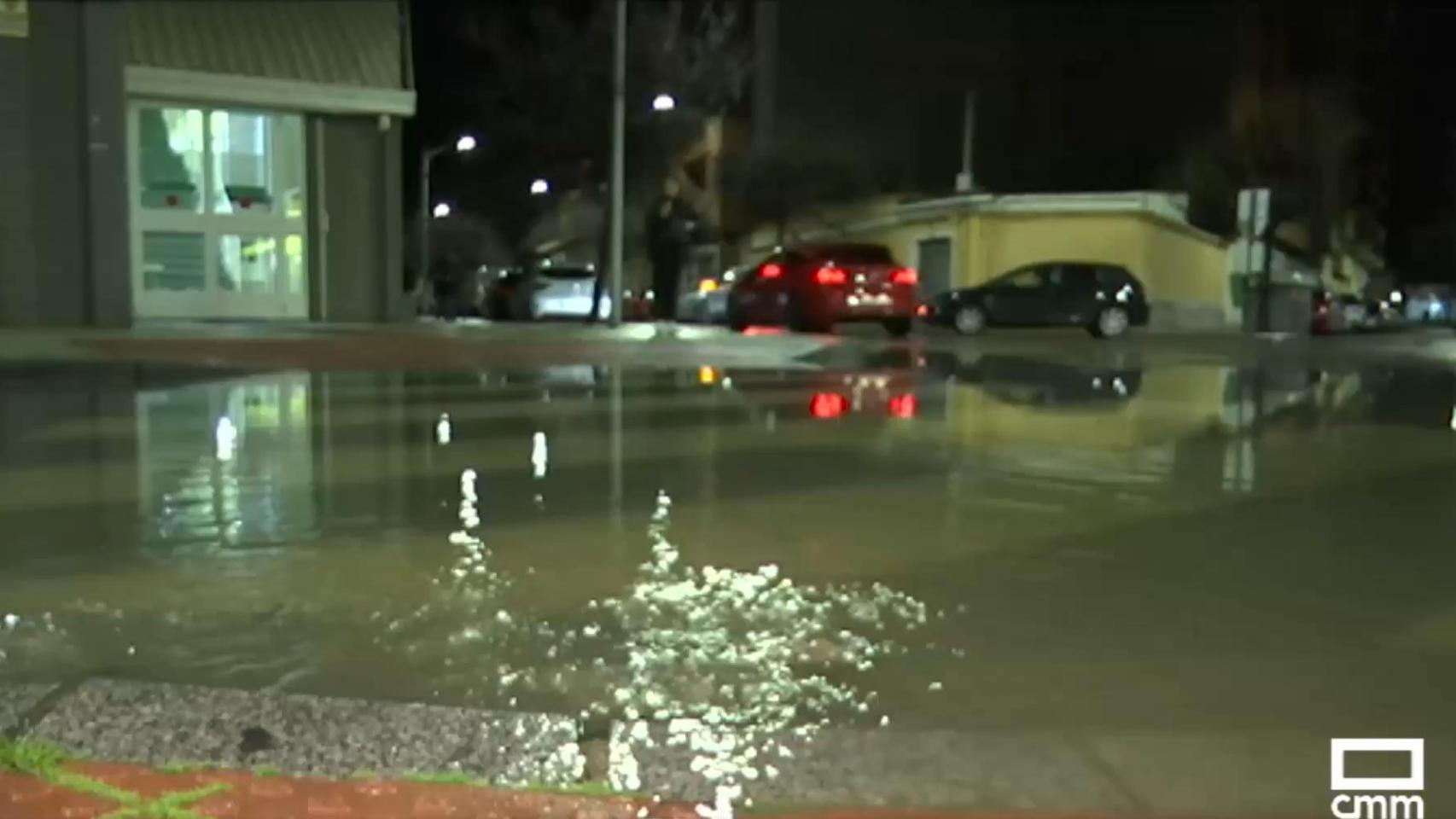 Calle inundada en Albacete. Foto: Noticias CMM.