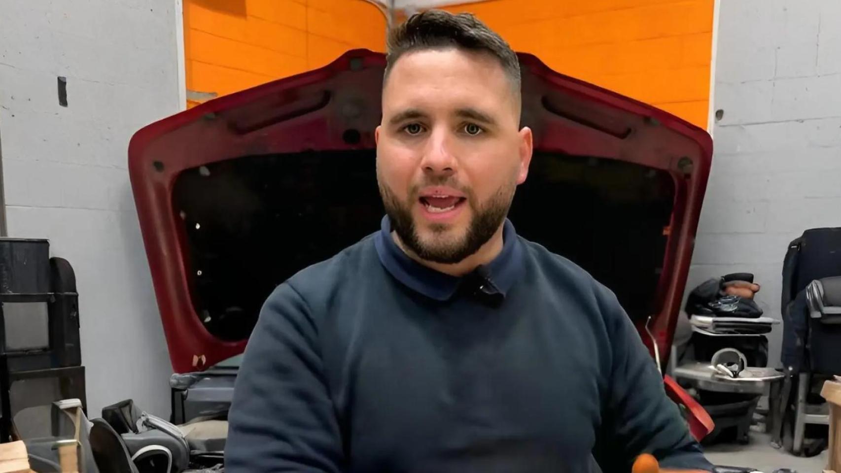 Imagen del mecánico desde las redes.