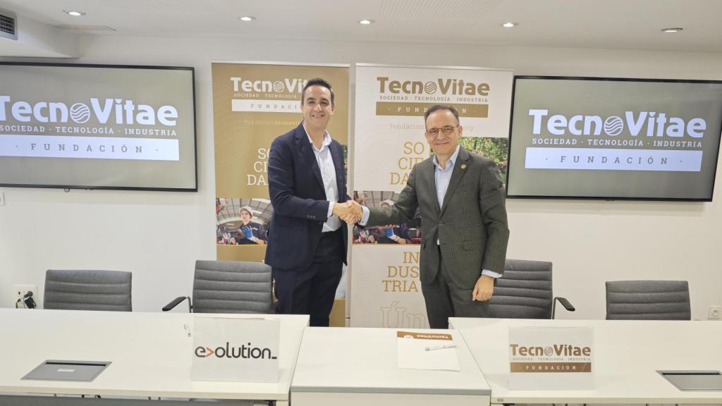 El director general de la Fundación, Javier Escribano, y Víctor Rodríguez, CEO de Evolution Europe.