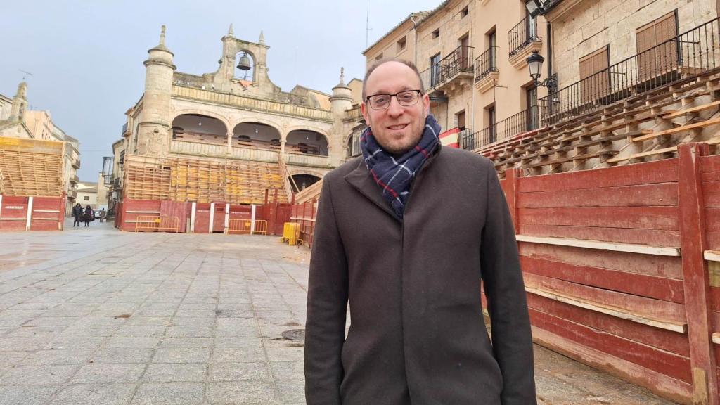 Marcos Iglesias, alcalde de Ciudad Rodrigo posa para EL ESPAÑOL Castilla y León