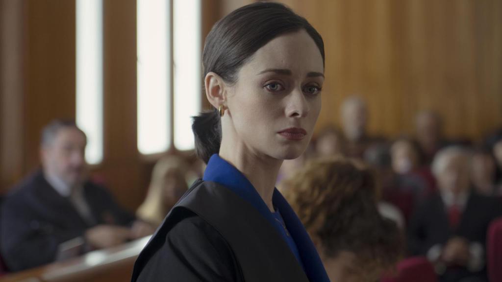 Elena Rivera es la abogada Amanda en 'Perdiendo el juicio'.