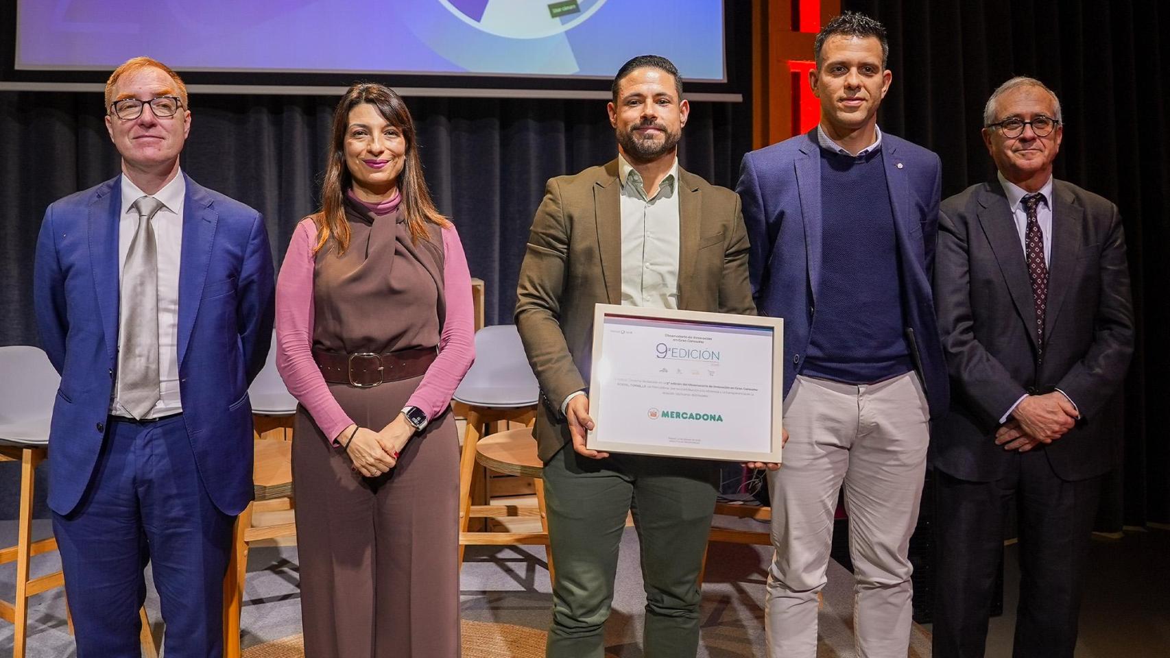 Rubén Calzado y Rafael García, responsables del proyecto ‘Portal Tornillo’, reciben el premio