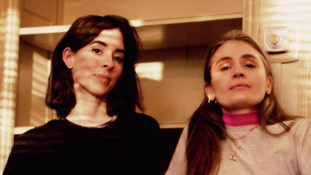 Carmen Urbita (i) y Ana Garriga (d), autoras de 'Instrucción de novicias'. Foto: Arden