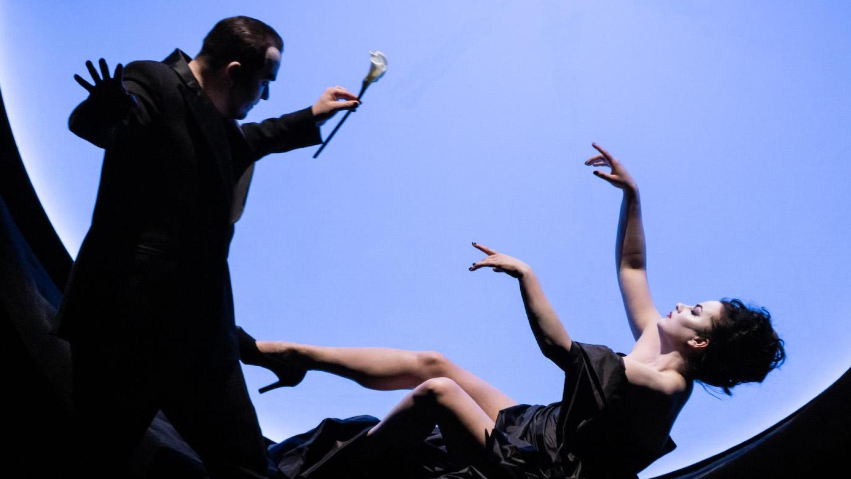 Un momento de 'El sueño de una noche de verano', de Laurent Pelly. Foto: Simon Gosselin