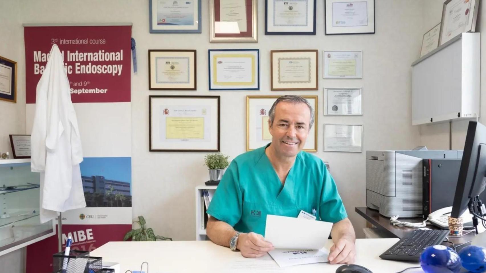 Gontrand López-Nava, director de la Unidad de Endoscopia Bariátrica del Hospital Universitario HM Sanchinarro