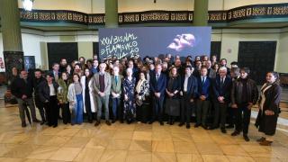 Foto de familia en la presentación de la XXIV Bienal de Flamenco de Sevilla 2026.