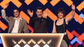 Javier Ambrossi, Jesús Vázquez e Inés Hernand, presentadores del Benidorm Fest.