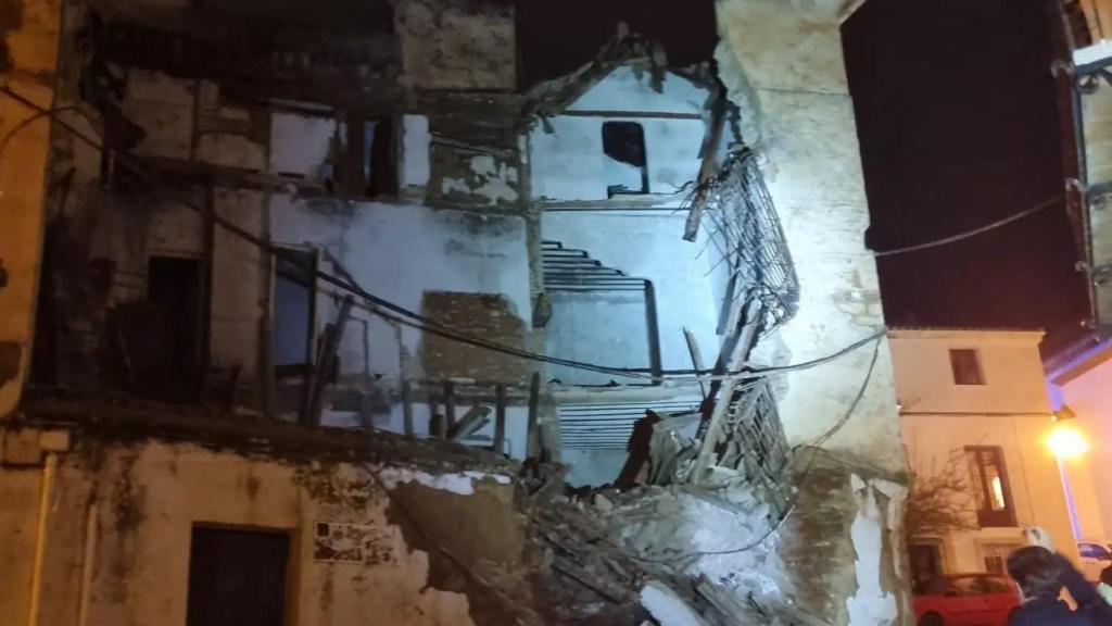 Imagen del inmueble que se ha derrumbado en Ronda.