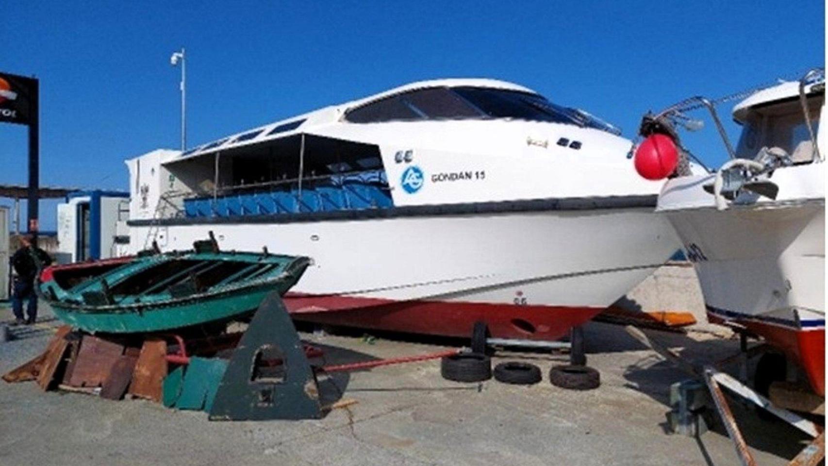 La embarcación ha permanecido varada en el Club Náutico de Ribadeo (Lugo) con unos costes de mantenimiento de 4.000 euros anuales.