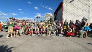 Casi 20 años animando Santiago por Carnaval: El relevo generacional está garantizado