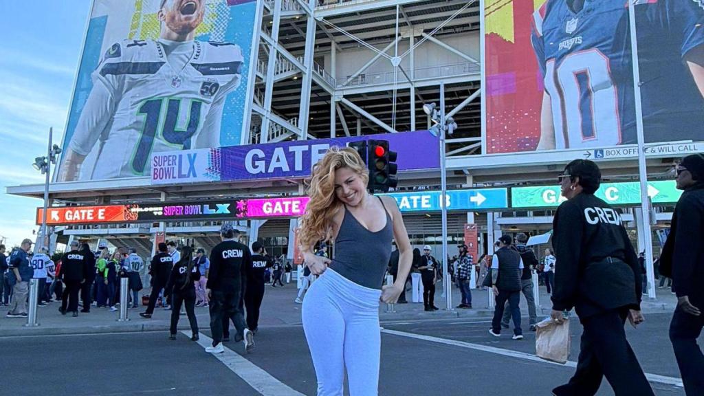 Júlia frente al Levi's Stadium.