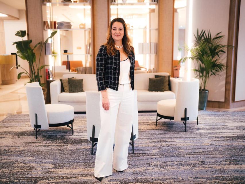 A Elena Vicente le encantaría que Su Majestad la reina Letizia luciera una de sus joyas.