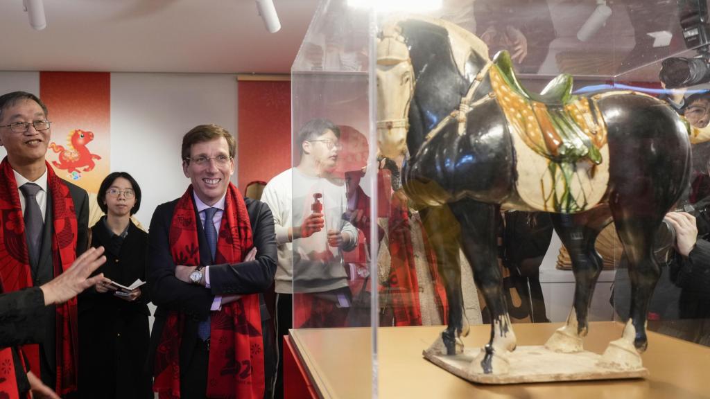 Almeida en la presentación del Nuevo Año Chino.