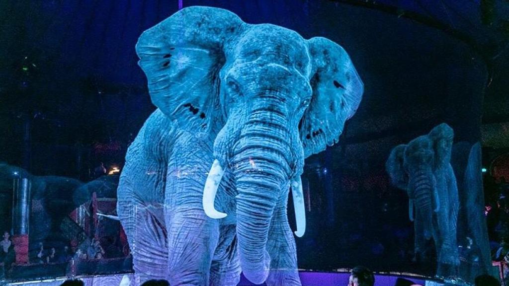 El holograma 3D de un animal en el Circus Roncalli en Alemania.