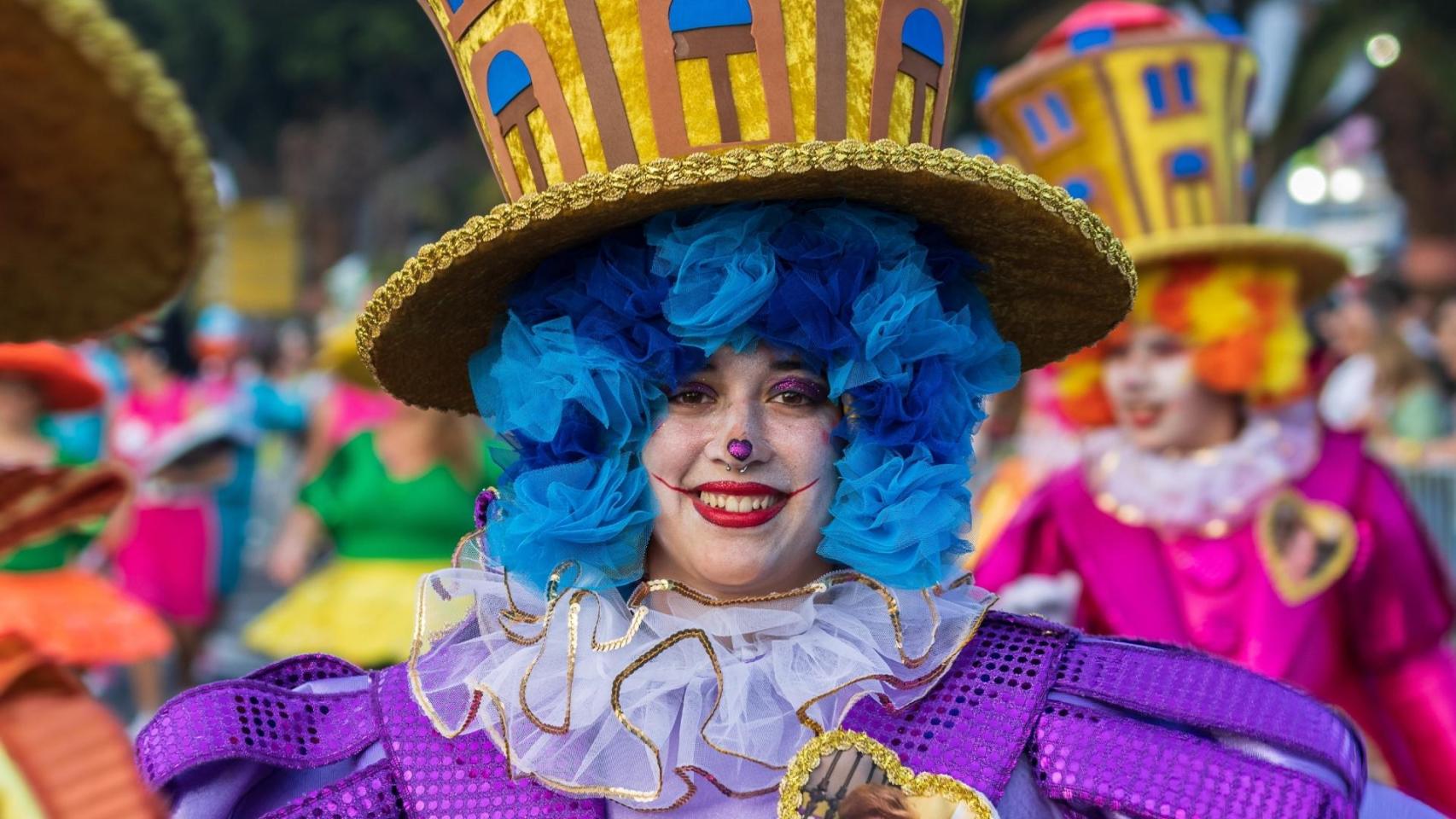 Una joven disfrazada en Carnaval