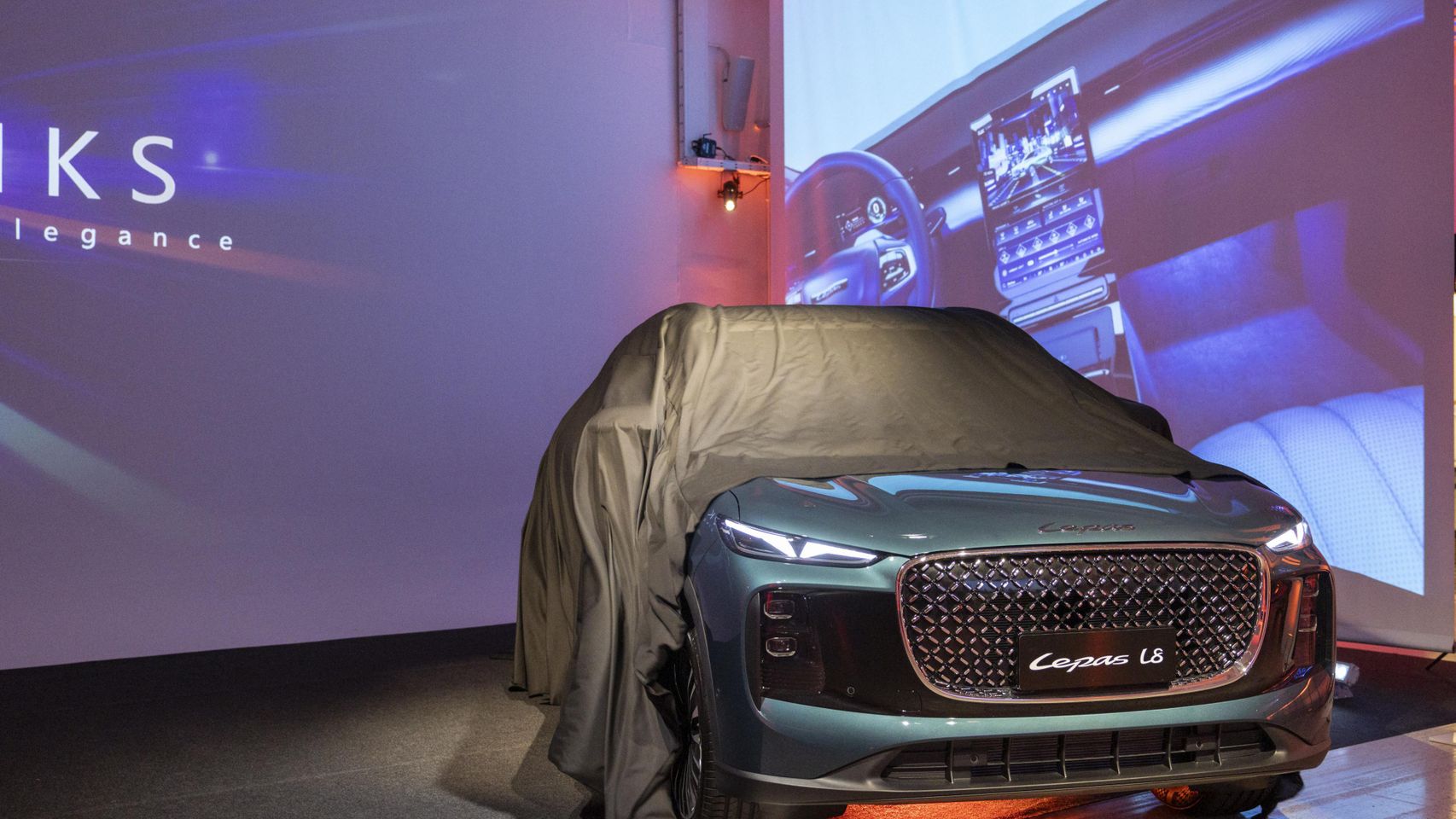 1.300 km de autonomía y 279 CV de potencia : España recibe el nuevo Omoda, un SUV híbrido enchufable chino