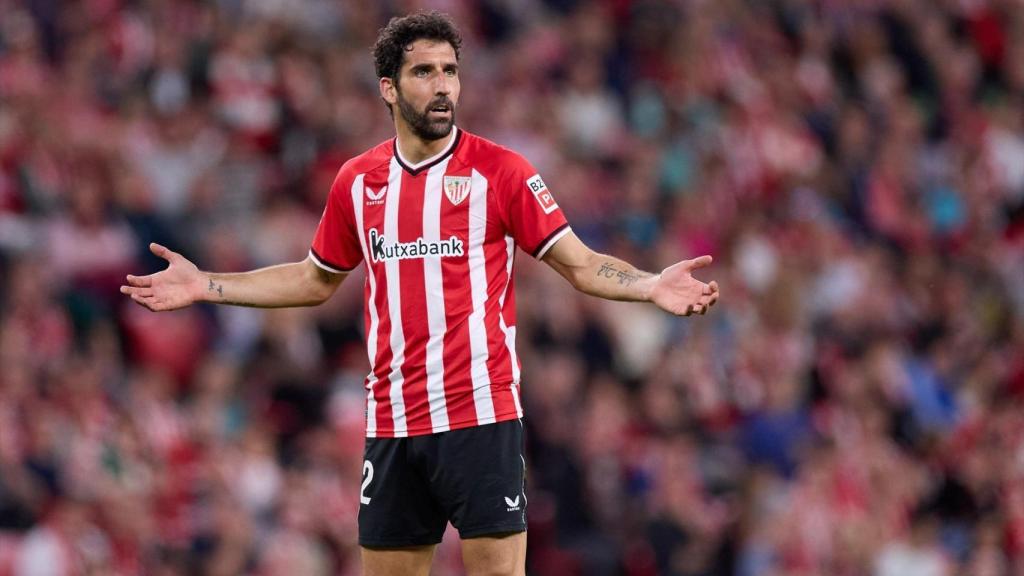 Raúl García, durante un partido contra el Alavés.