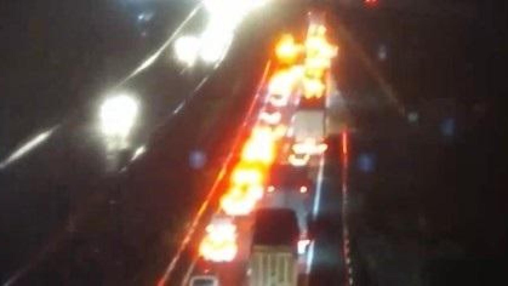 Retenciones en la A-4 en Carmona (Sevilla) por el accidente de tráfico.