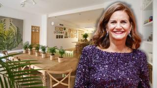 Samantha Vallejo-Nágera vive con su marido y sus cuatro hijos en un piso en el barrio de Chamberí, en Madrid.