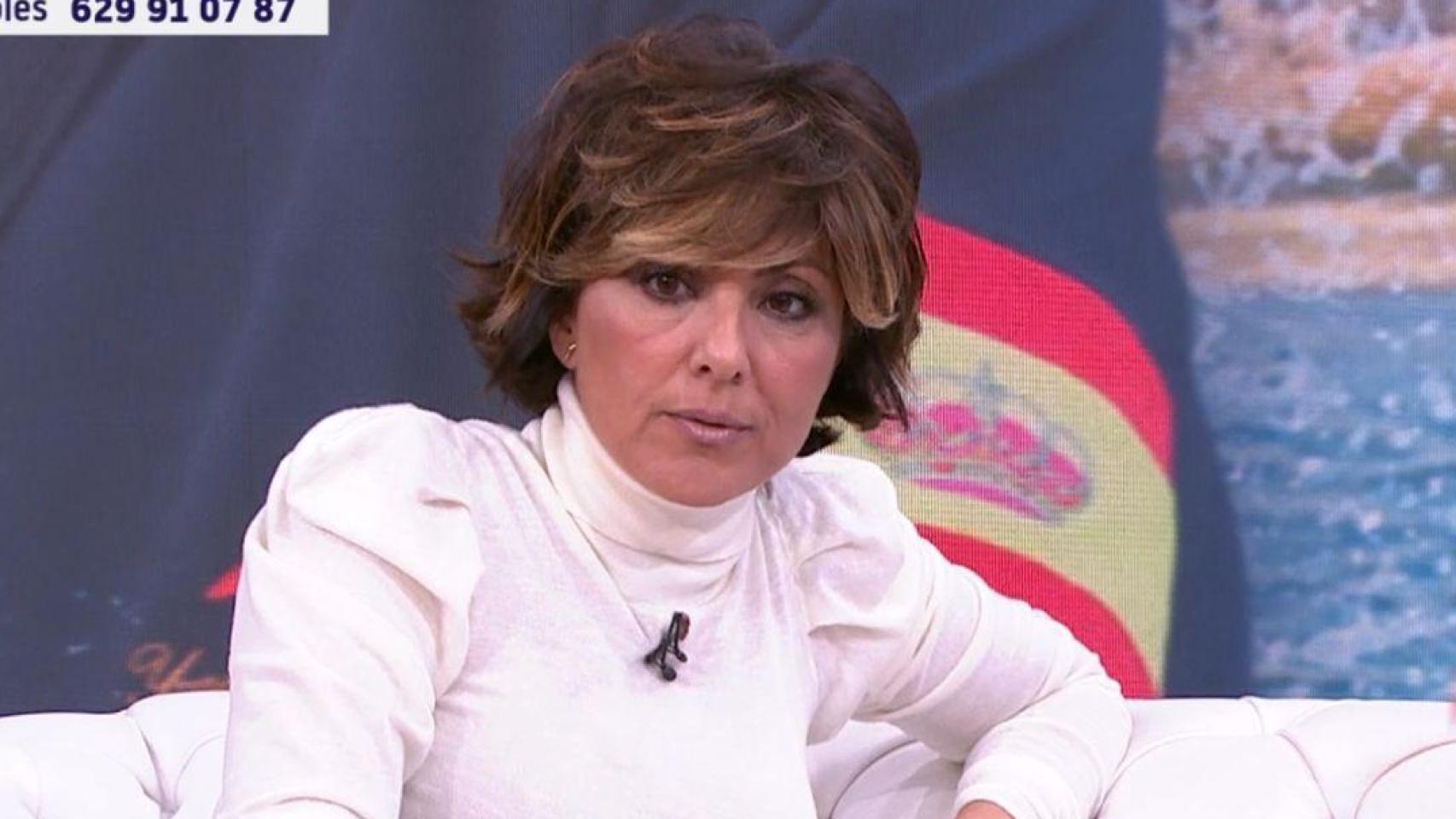 Sonsoles Ónega durante la entrevista con Álvaro de Marichalar.