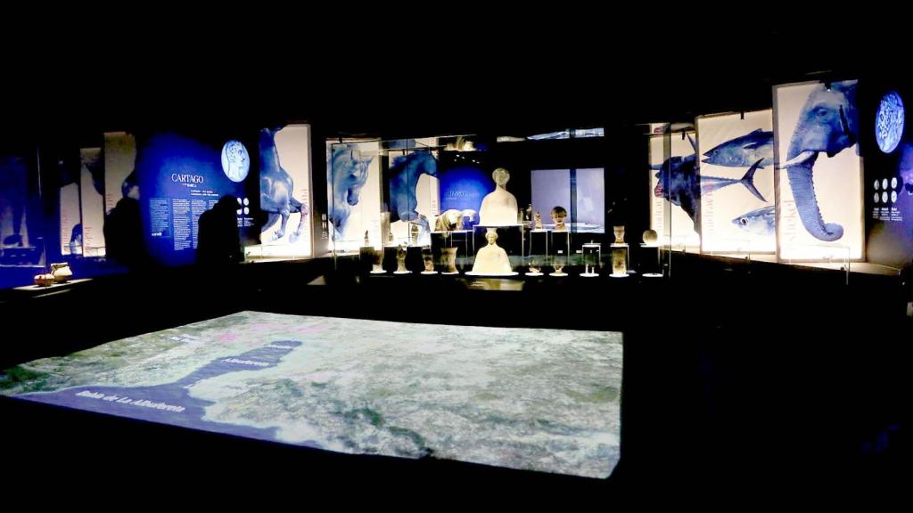 La muestra 'Ciudades de luz. Ákra Leuké, Lucentum, Laqant' del Marq.