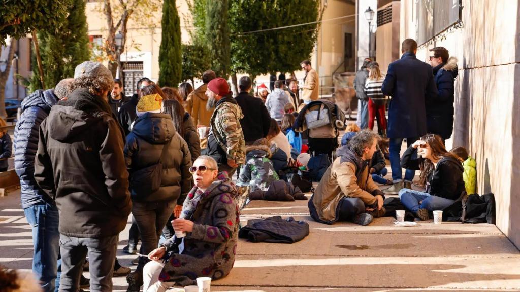 Un grupo de personas en el Casco Histórico de Toledo.