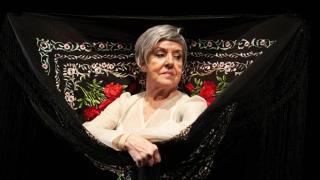 'Aplausos en silencio': la danza, la memoria y la soledad de Teresa