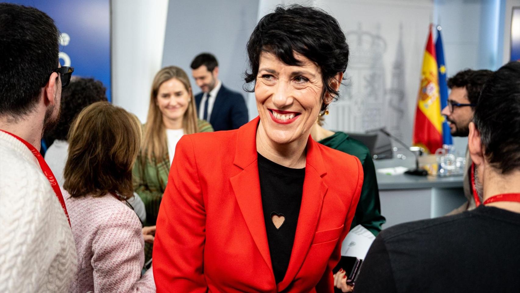 La Ministra de Inclusión, Seguridad Social y Migraciones y portavoz del Gobierno, Elma Saiz, durante una rueda de prensa.