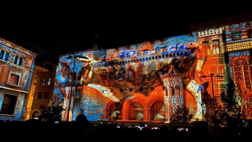 Proyección de la leyenda de los Amantes en Teruel.