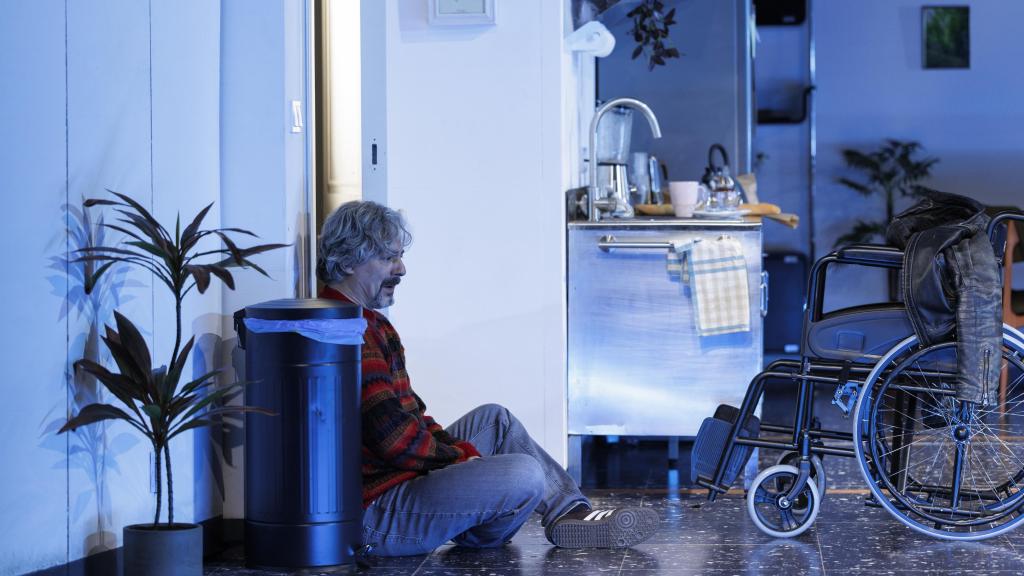 Jesús Noguero en una escena de 'La última noche con mi hermano'. Foto: Bárbara Sánchez Palomero